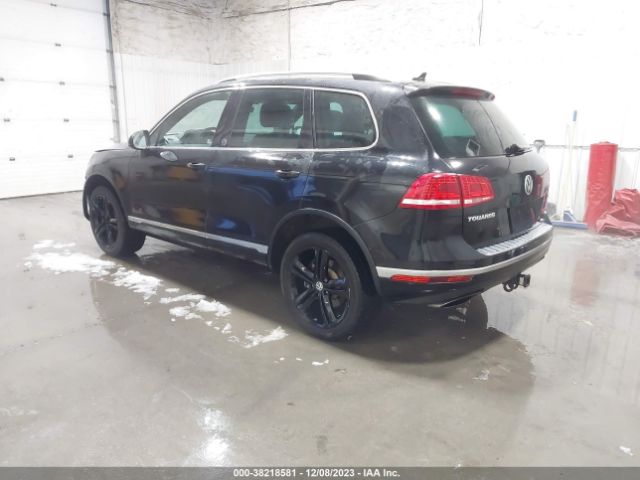 Photo 2 VIN: WVGRF7BP3HD006884 - VOLKSWAGEN TOUAREG 