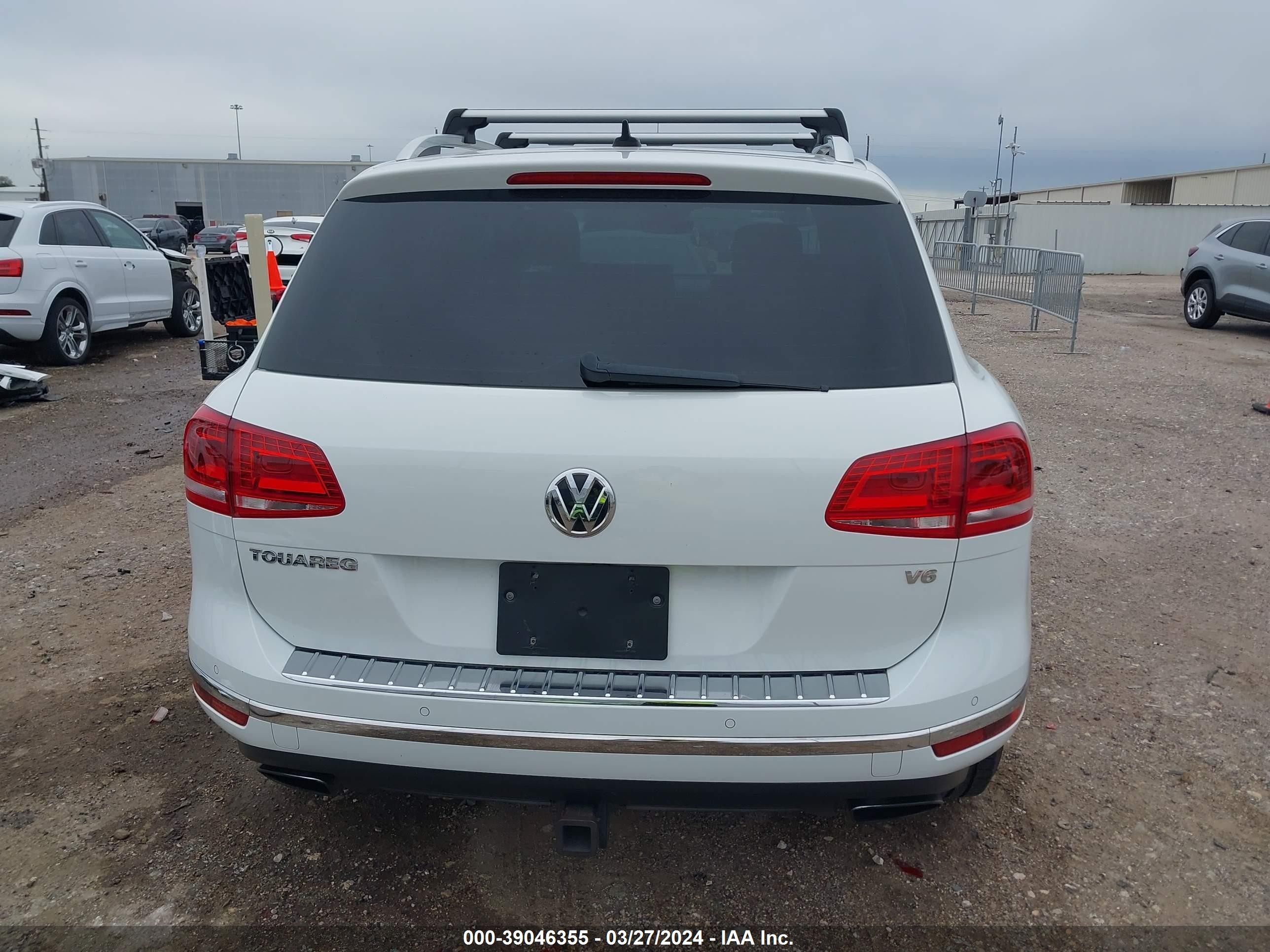 Photo 16 VIN: WVGRF7BP4HD005758 - VOLKSWAGEN TOUAREG 