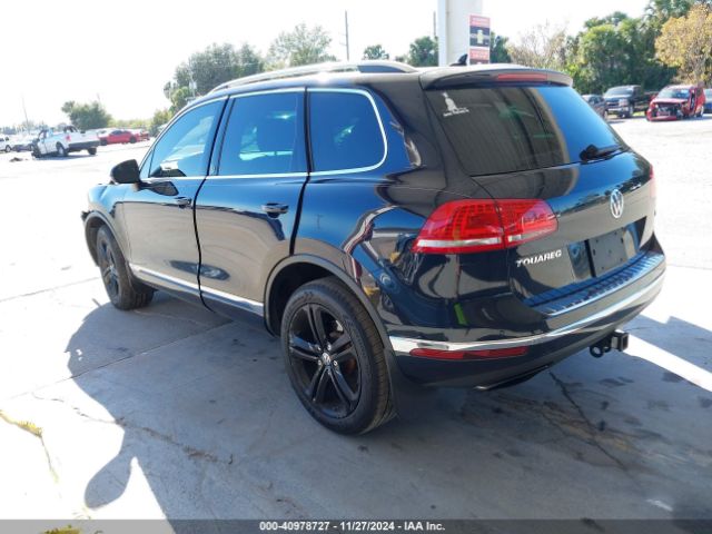 Photo 2 VIN: WVGRF7BP6HD001355 - VOLKSWAGEN TOUAREG 