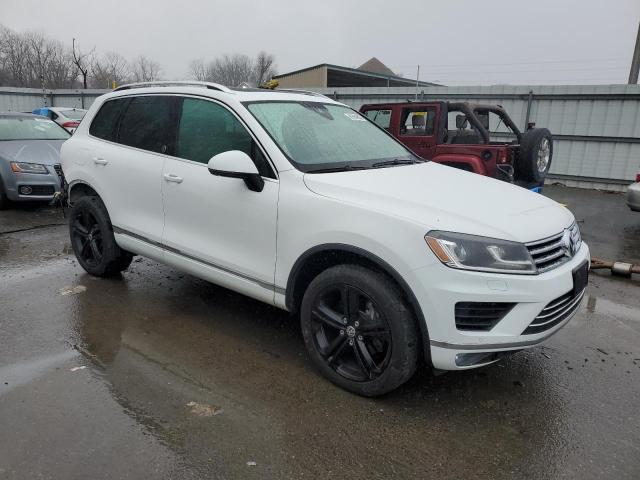 Photo 3 VIN: WVGRF7BP8HD001101 - VOLKSWAGEN TOUAREG 