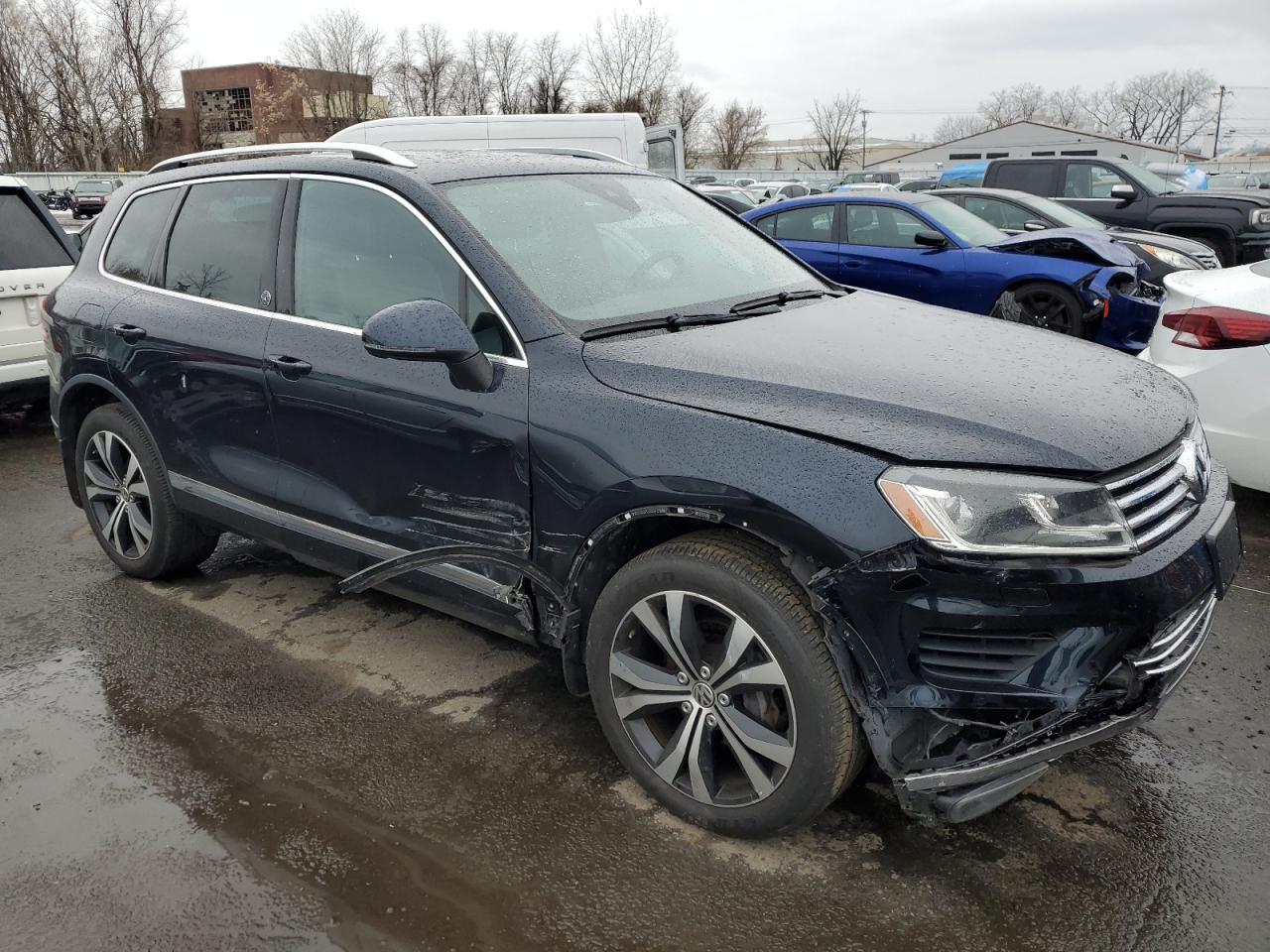 Photo 3 VIN: WVGRF7BP8HD002913 - VOLKSWAGEN TOUAREG 