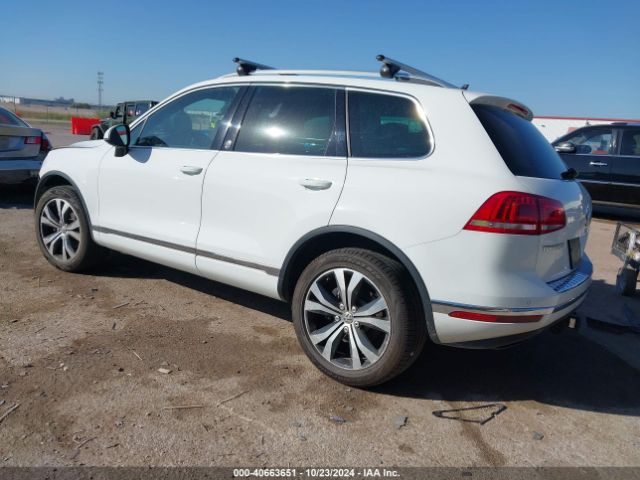 Photo 2 VIN: WVGRF7BP8HD003771 - VOLKSWAGEN TOUAREG 