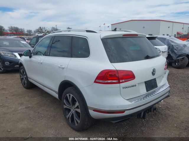 Photo 2 VIN: WVGRF7BP8HD004046 - VOLKSWAGEN TOUAREG 