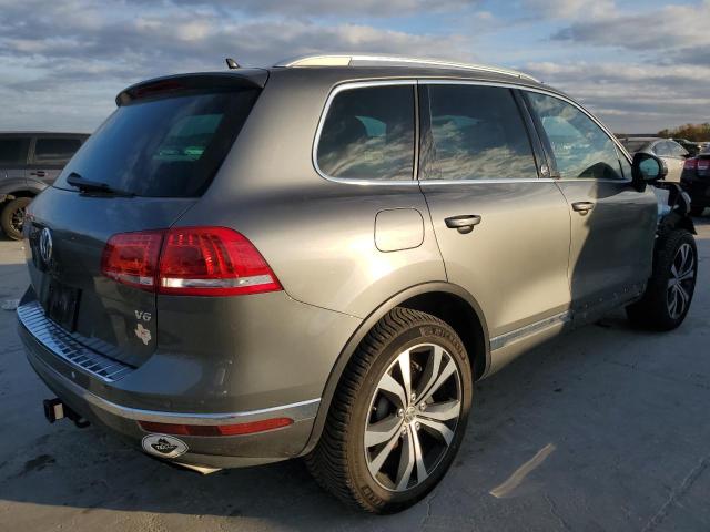 Photo 2 VIN: WVGRF7BP9HD001902 - VOLKSWAGEN TOUAREG 