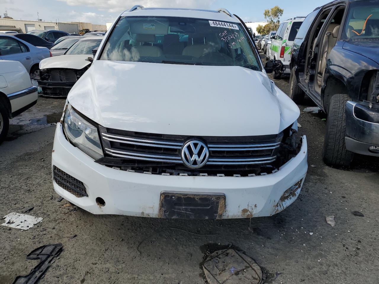 Photo 4 VIN: WVGRV7AX1HW509547 - VOLKSWAGEN TIGUAN 