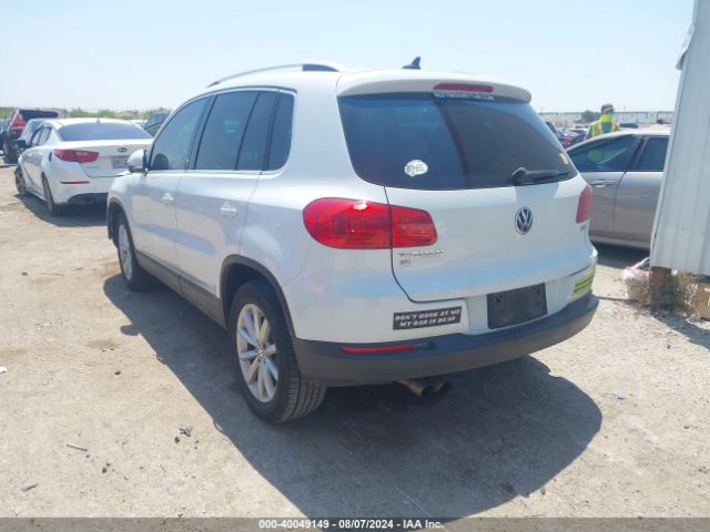 Photo 2 VIN: WVGRV7AX4HK006120 - VOLKSWAGEN TIGUAN 