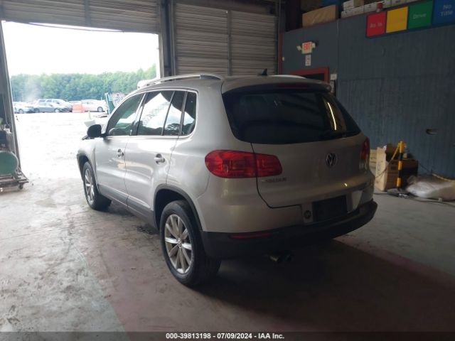 Photo 2 VIN: WVGRV7AX5HW508983 - VOLKSWAGEN TIGUAN 