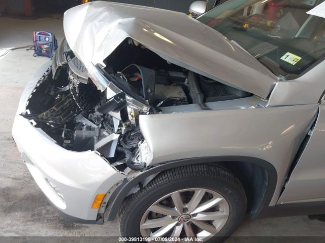 Photo 5 VIN: WVGRV7AX5HW508983 - VOLKSWAGEN TIGUAN 