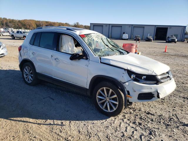 Photo 3 VIN: WVGRV7AX6HK022027 - VOLKSWAGEN TIGUAN WOL 