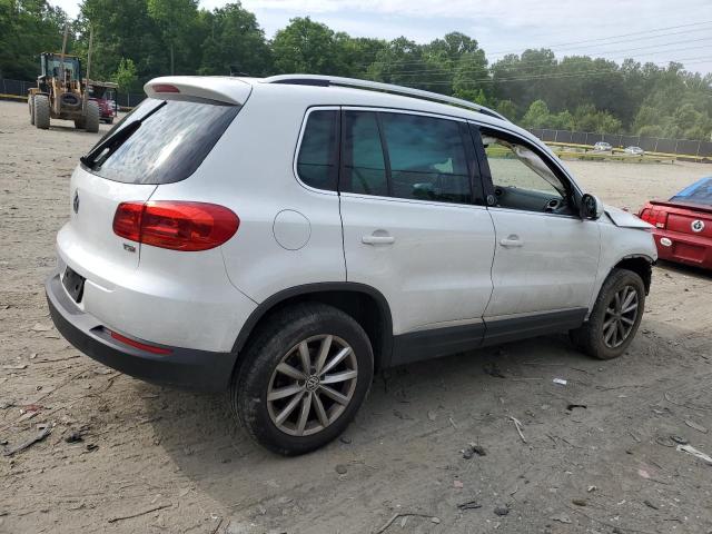 Photo 2 VIN: WVGRV7AX6HW504957 - VOLKSWAGEN TIGUAN 