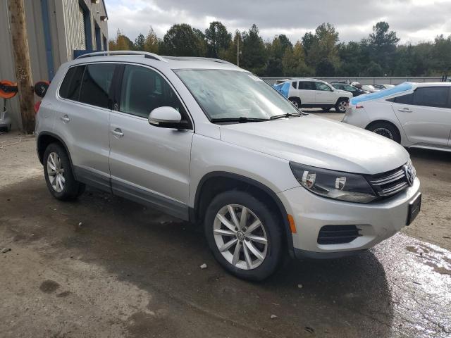 Photo 3 VIN: WVGRV7AX7HK003440 - VOLKSWAGEN TIGUAN WOL 