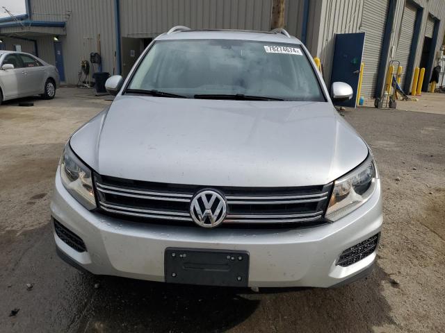 Photo 4 VIN: WVGRV7AX7HK003440 - VOLKSWAGEN TIGUAN WOL 