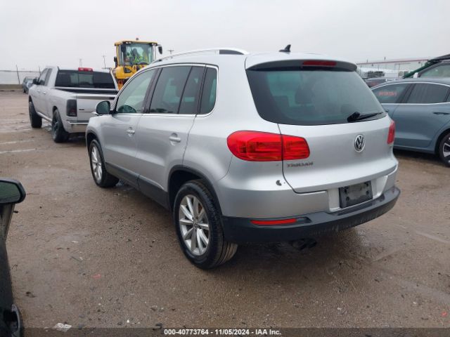 Photo 2 VIN: WVGRV7AX7HK016768 - VOLKSWAGEN TIGUAN 