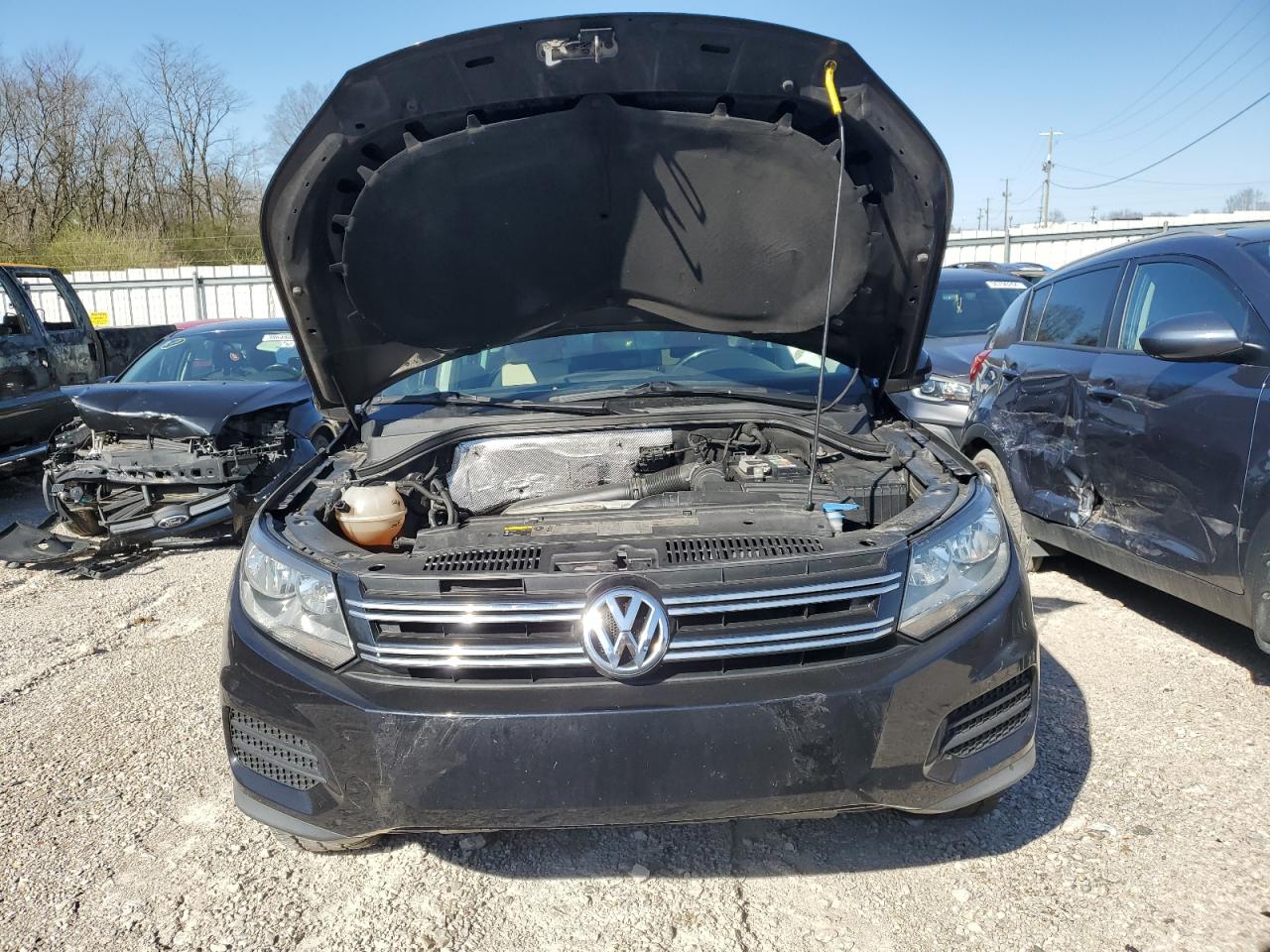 Photo 4 VIN: WVGRV7AX8HK005942 - VOLKSWAGEN TIGUAN 