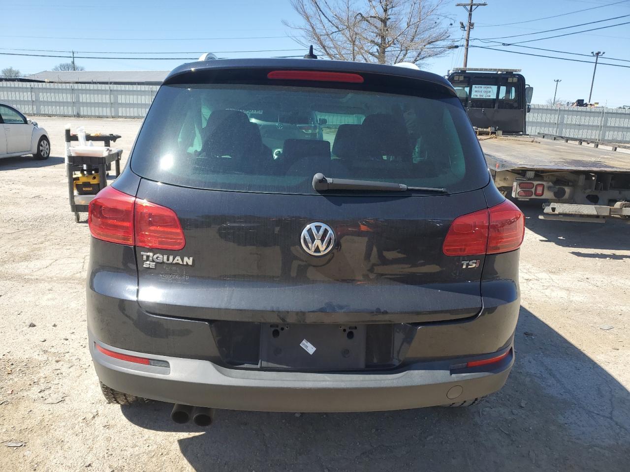 Photo 5 VIN: WVGRV7AX8HK005942 - VOLKSWAGEN TIGUAN 