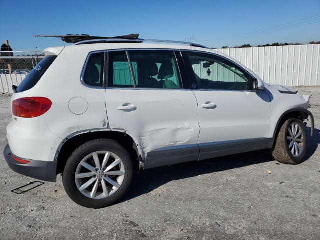 Photo 2 VIN: WVGRV7AXXHK012200 - VOLKSWAGEN TIGUAN 