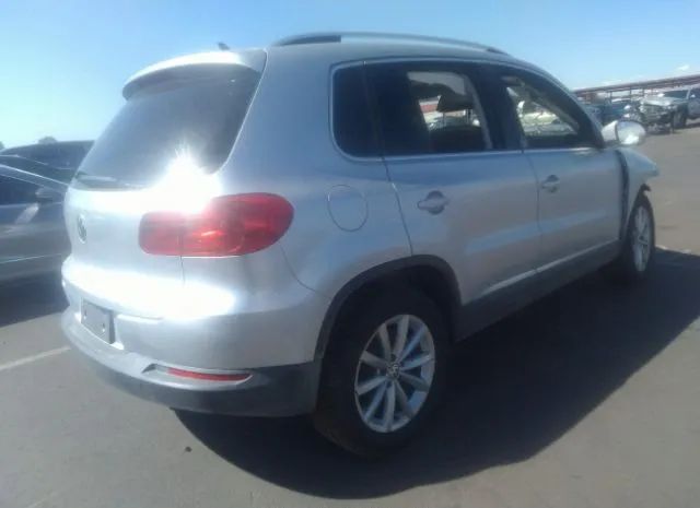 Photo 3 VIN: WVGRV7AXXHK015436 - VOLKSWAGEN TIGUAN 