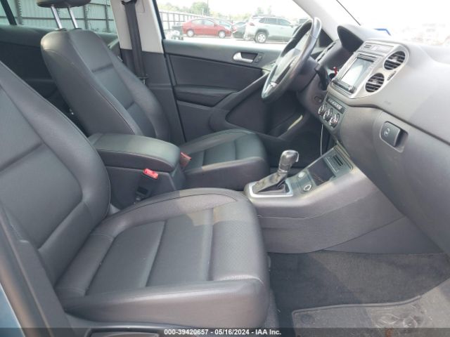 Photo 4 VIN: WVGRV7AXXHK016697 - VOLKSWAGEN TIGUAN 