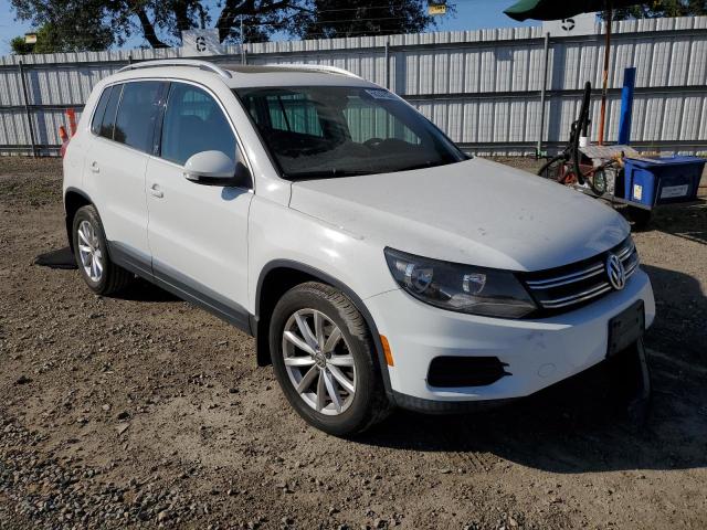 Photo 3 VIN: WVGRV7AXXHK017199 - VOLKSWAGEN TIGUAN 