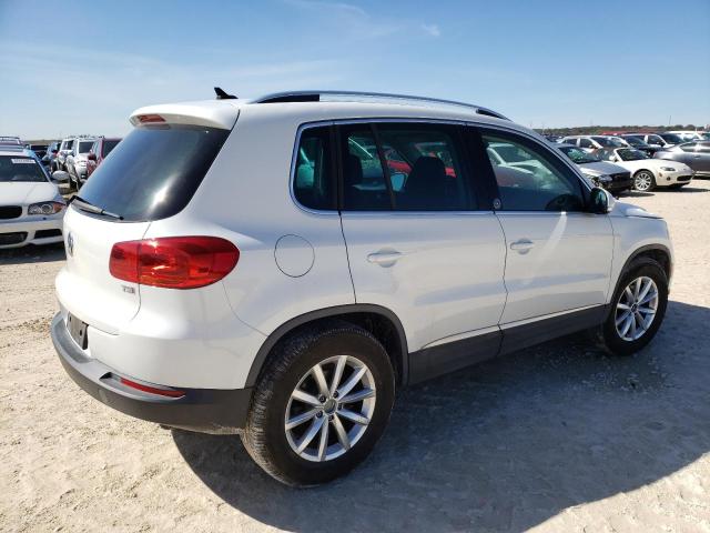 Photo 2 VIN: WVGRV7AXXHK020782 - VOLKSWAGEN TIGUAN 