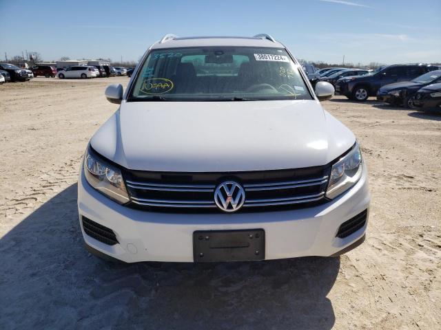 Photo 4 VIN: WVGRV7AXXHK020782 - VOLKSWAGEN TIGUAN 