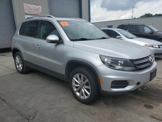 Photo 3 VIN: WVGSV7AX1HK028769 - VOLKSWAGEN TIGUAN 