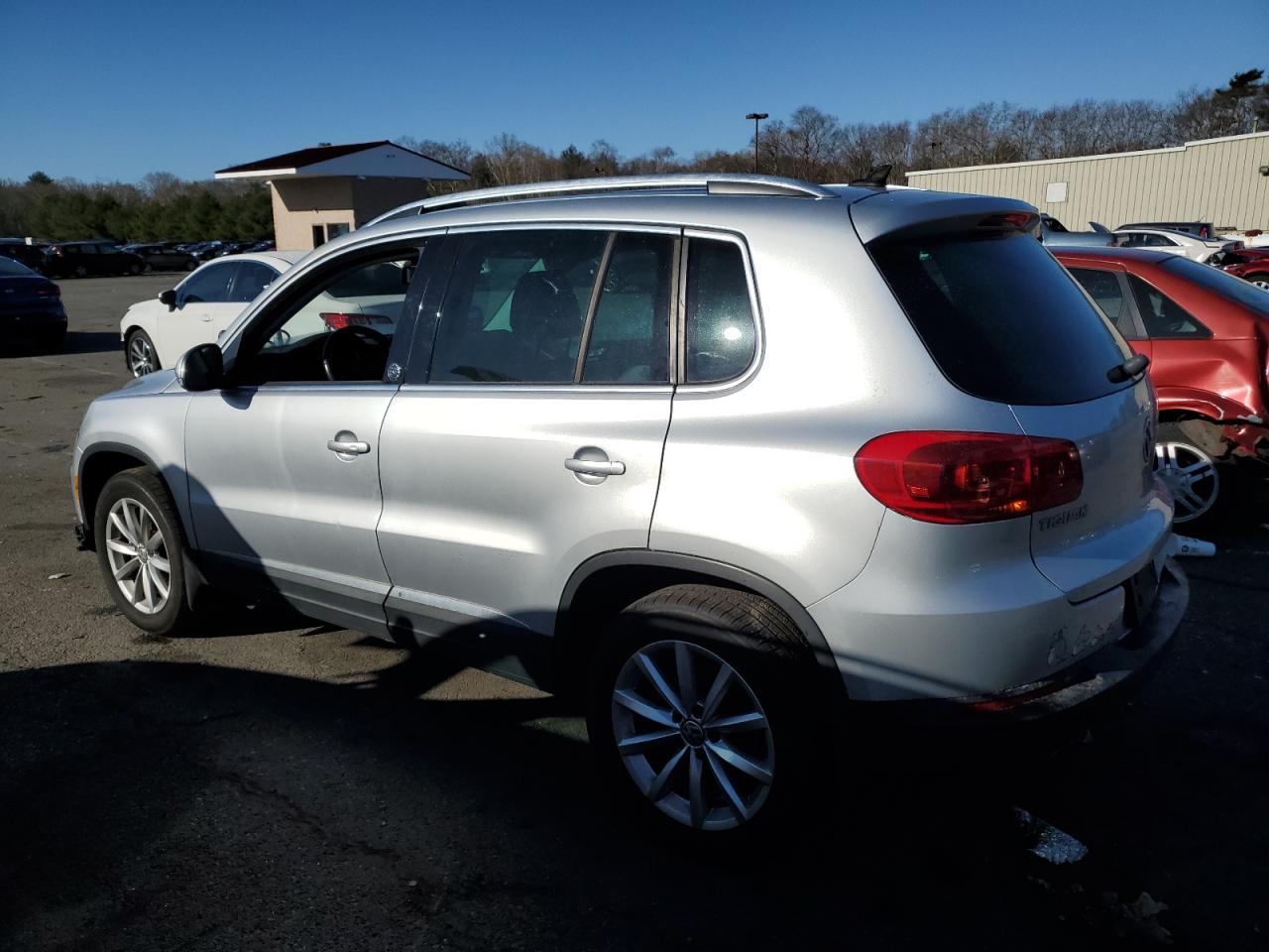 Photo 1 VIN: WVGSV7AX2HK007980 - VOLKSWAGEN TIGUAN 