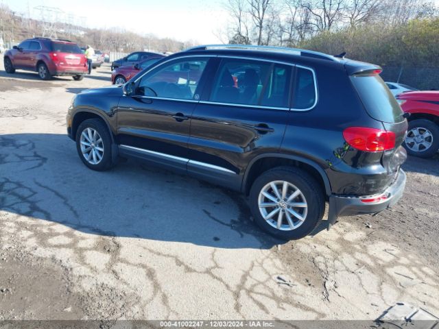 Photo 2 VIN: WVGSV7AX4HK006359 - VOLKSWAGEN TIGUAN 