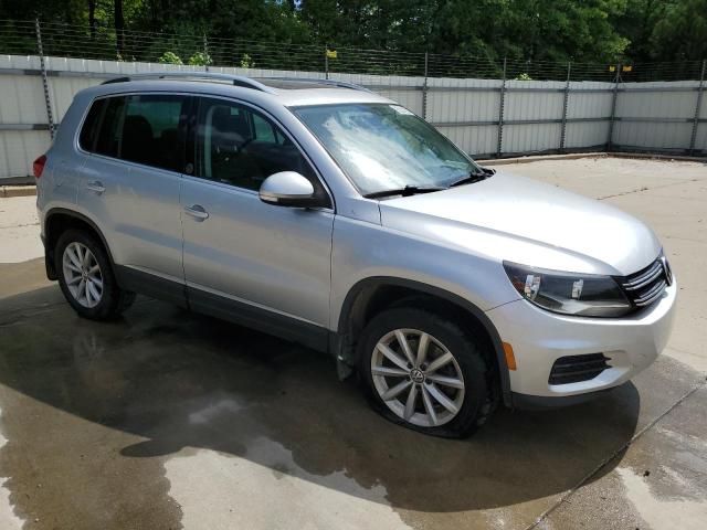 Photo 3 VIN: WVGSV7AX5HK009187 - VOLKSWAGEN TIGUAN 