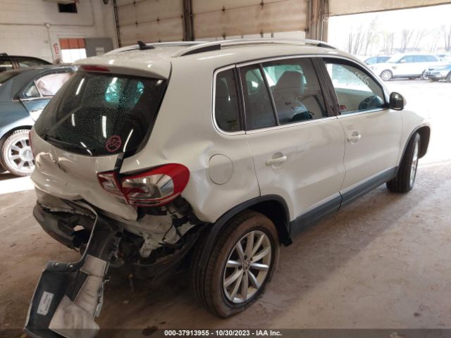 Photo 3 VIN: WVGSV7AX8HK028770 - VOLKSWAGEN TIGUAN 