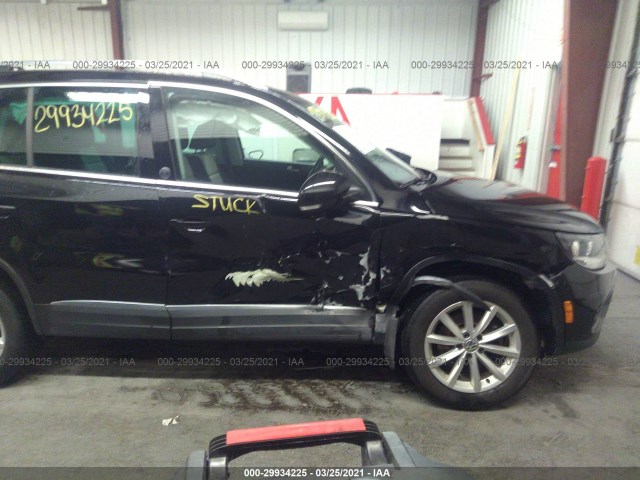 Photo 5 VIN: WVGSV7AX9HK011637 - VOLKSWAGEN TIGUAN 