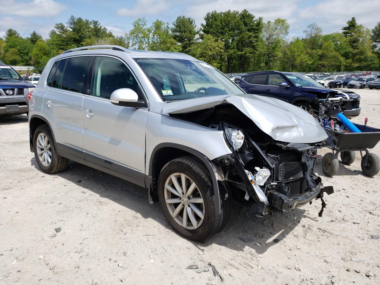 Photo 3 VIN: WVGSV7AX9HK024467 - VOLKSWAGEN TIGUAN 