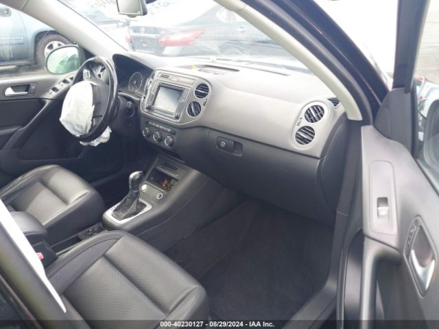 Photo 4 VIN: WVGSV7AXXHK025482 - VOLKSWAGEN TIGUAN 