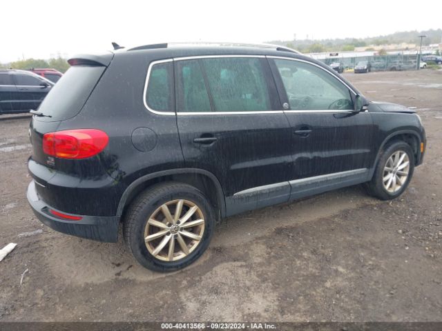 Photo 3 VIN: WVGSV7AXXHK025868 - VOLKSWAGEN TIGUAN 