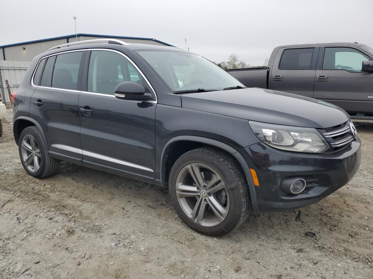 Photo 3 VIN: WVGTV7AX2HK015131 - VOLKSWAGEN TIGUAN 