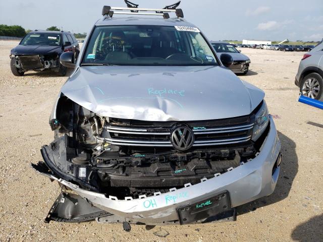 Photo 4 VIN: WVGTV7AX6HK020994 - VOLKSWAGEN TIGUAN 