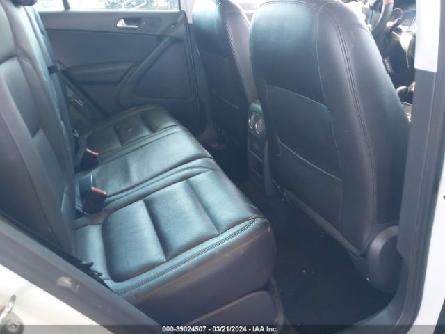 Photo 7 VIN: WVGTV7AX8HK027896 - VOLKSWAGEN TIGUAN 