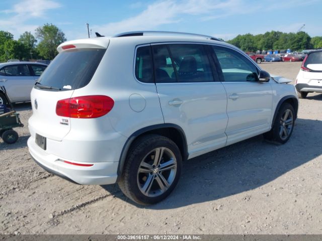 Photo 3 VIN: WVGUV7AX0HK023989 - VOLKSWAGEN TIGUAN 