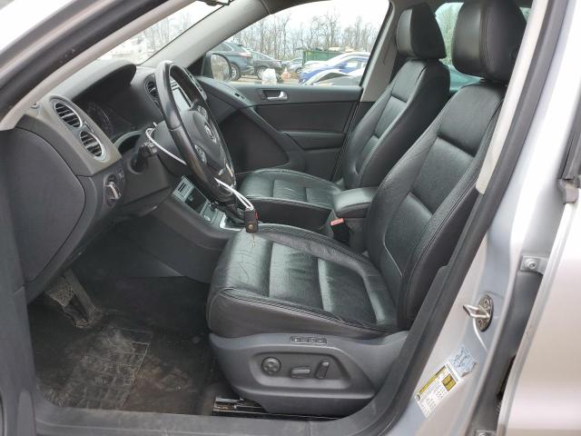 Photo 6 VIN: WVGUV7AX6HW504662 - VOLKSWAGEN TIGUAN 