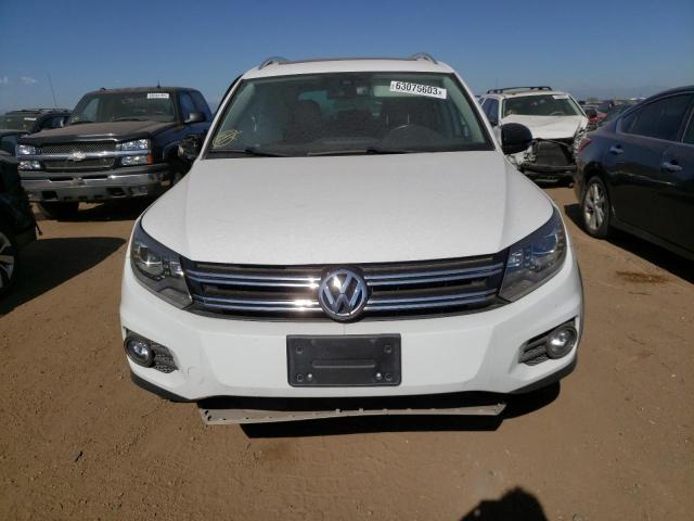 Photo 4 VIN: WVGUV7AX8HK010035 - VOLKSWAGEN TIGUAN 