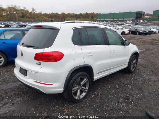 Photo 3 VIN: WVGUV7AXXHW505782 - VOLKSWAGEN TIGUAN 