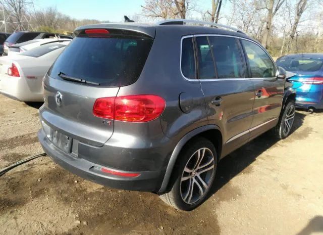 Photo 3 VIN: WVGVV7AX8HK029950 - VOLKSWAGEN TIGUAN 