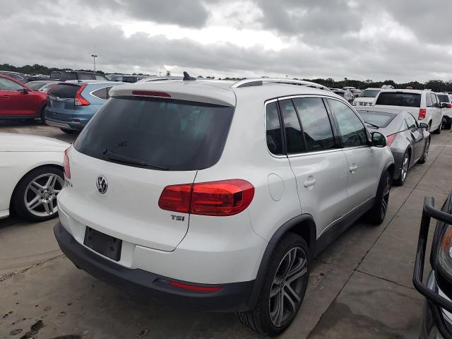 Photo 2 VIN: WVGVV7AX9HK010744 - VOLKSWAGEN TIGUAN SEL 