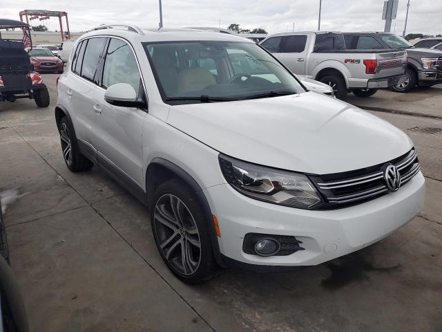 Photo 3 VIN: WVGVV7AX9HK010744 - VOLKSWAGEN TIGUAN SEL 