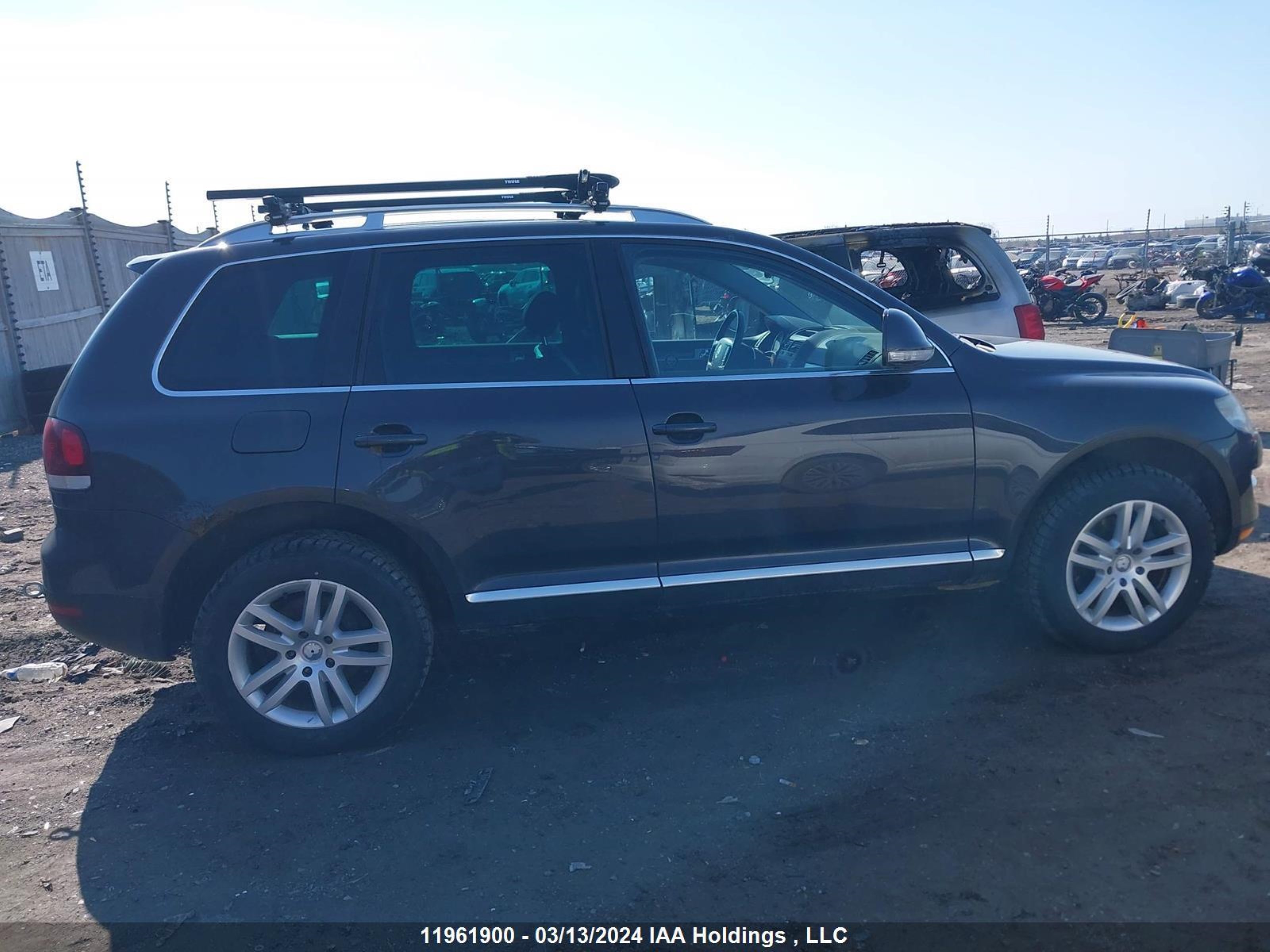 Photo 12 VIN: WVGZE67L78D061664 - VOLKSWAGEN TOUAREG 