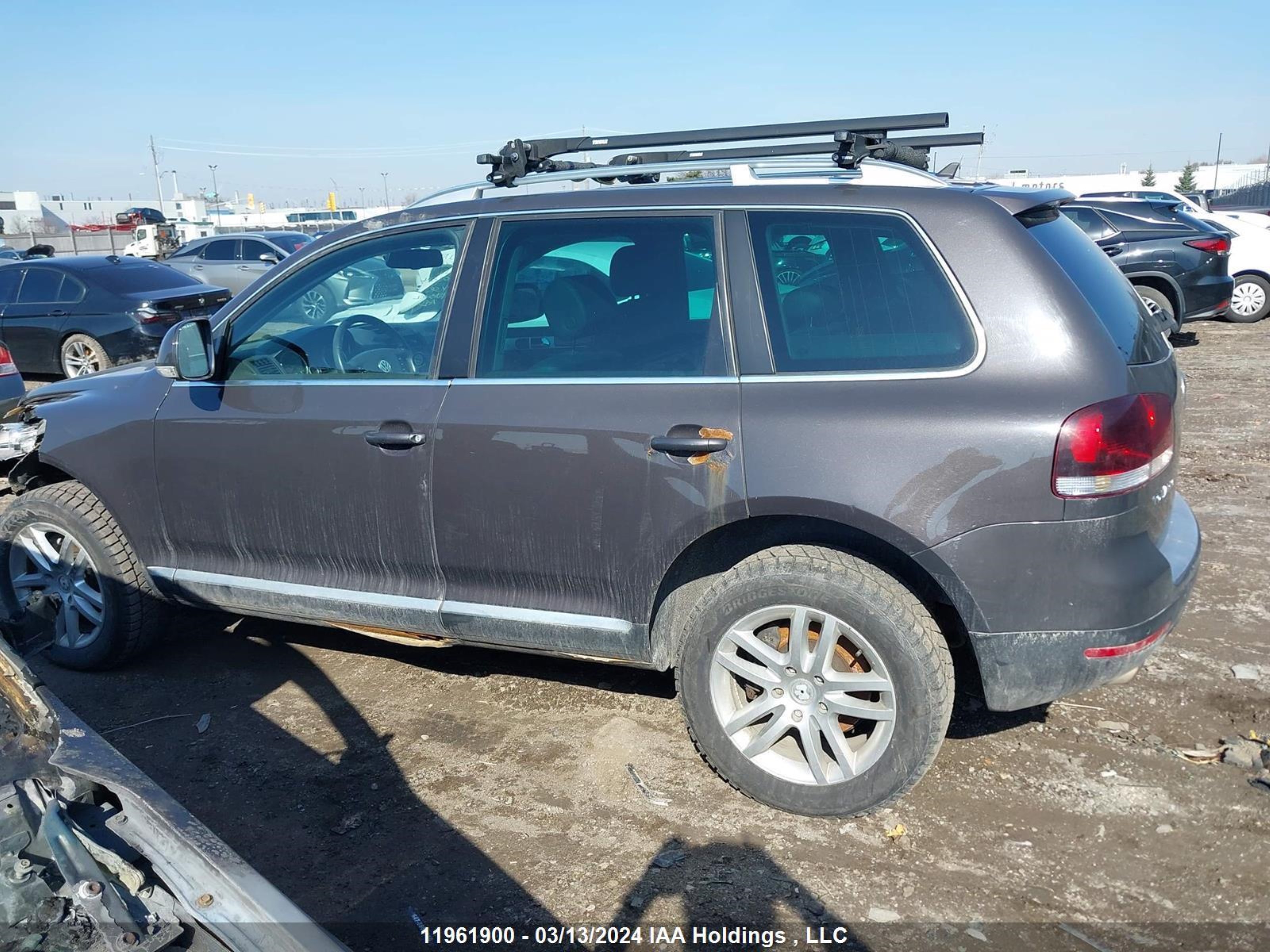 Photo 13 VIN: WVGZE67L78D061664 - VOLKSWAGEN TOUAREG 