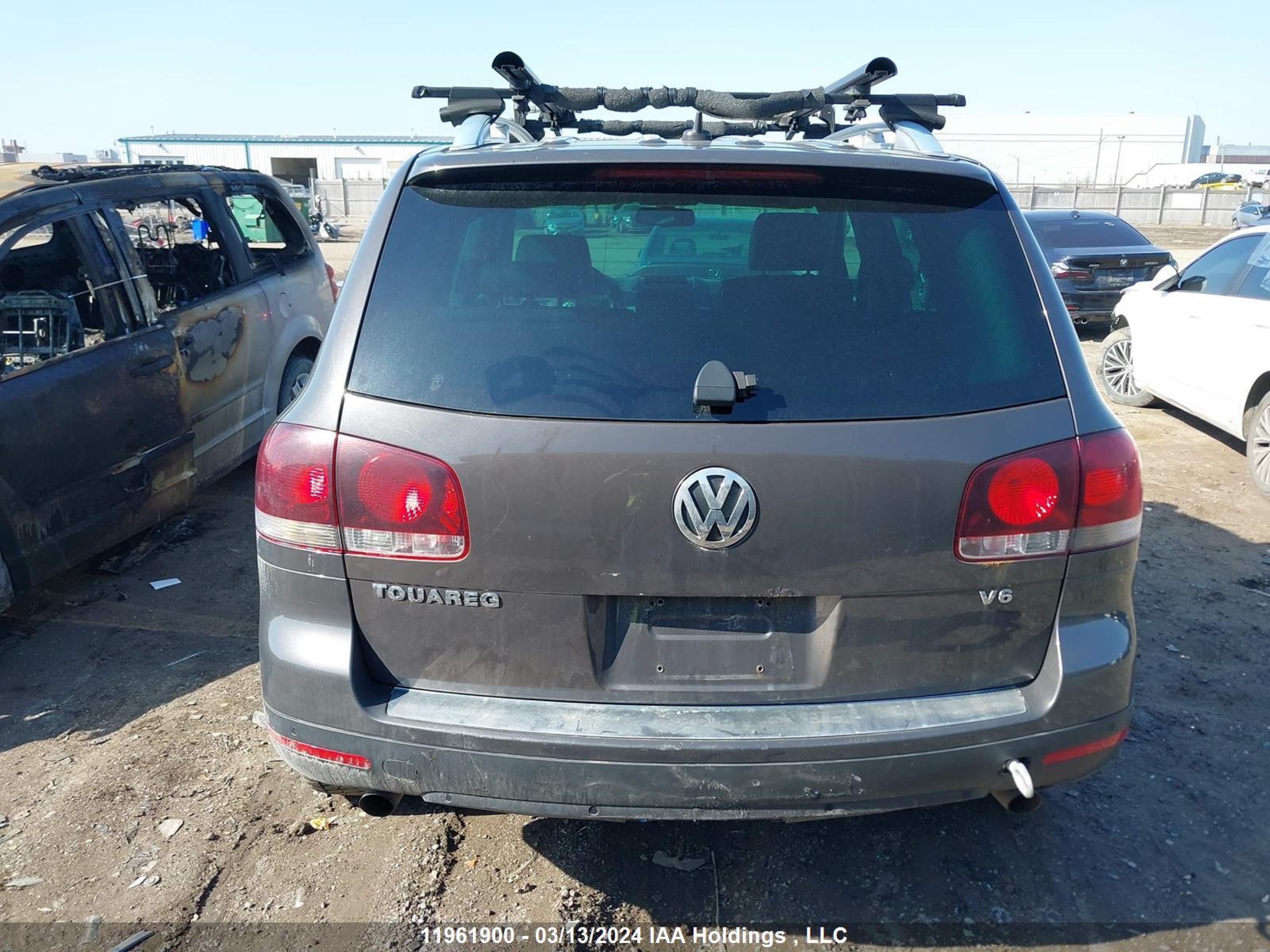 Photo 15 VIN: WVGZE67L78D061664 - VOLKSWAGEN TOUAREG 