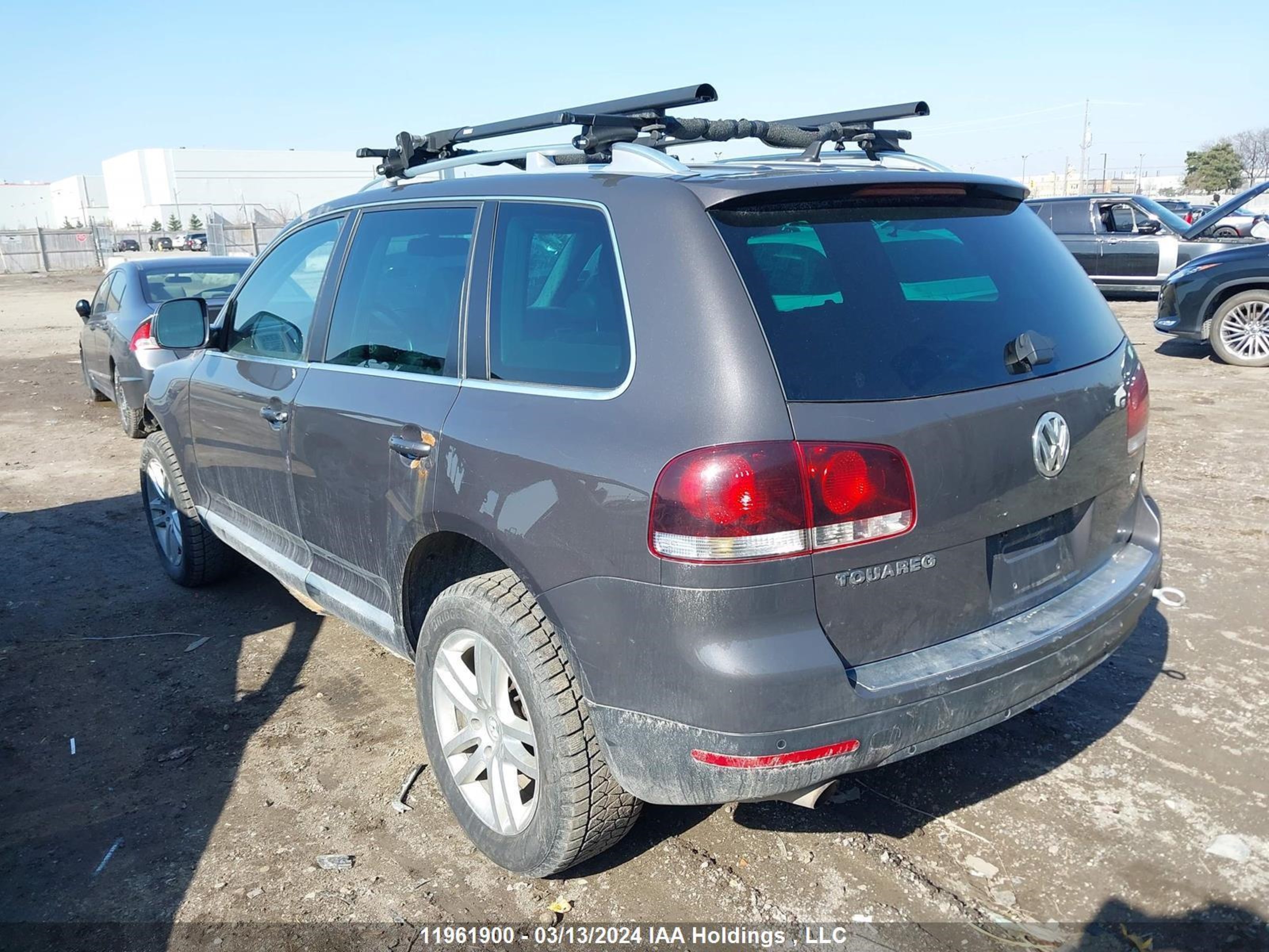 Photo 2 VIN: WVGZE67L78D061664 - VOLKSWAGEN TOUAREG 