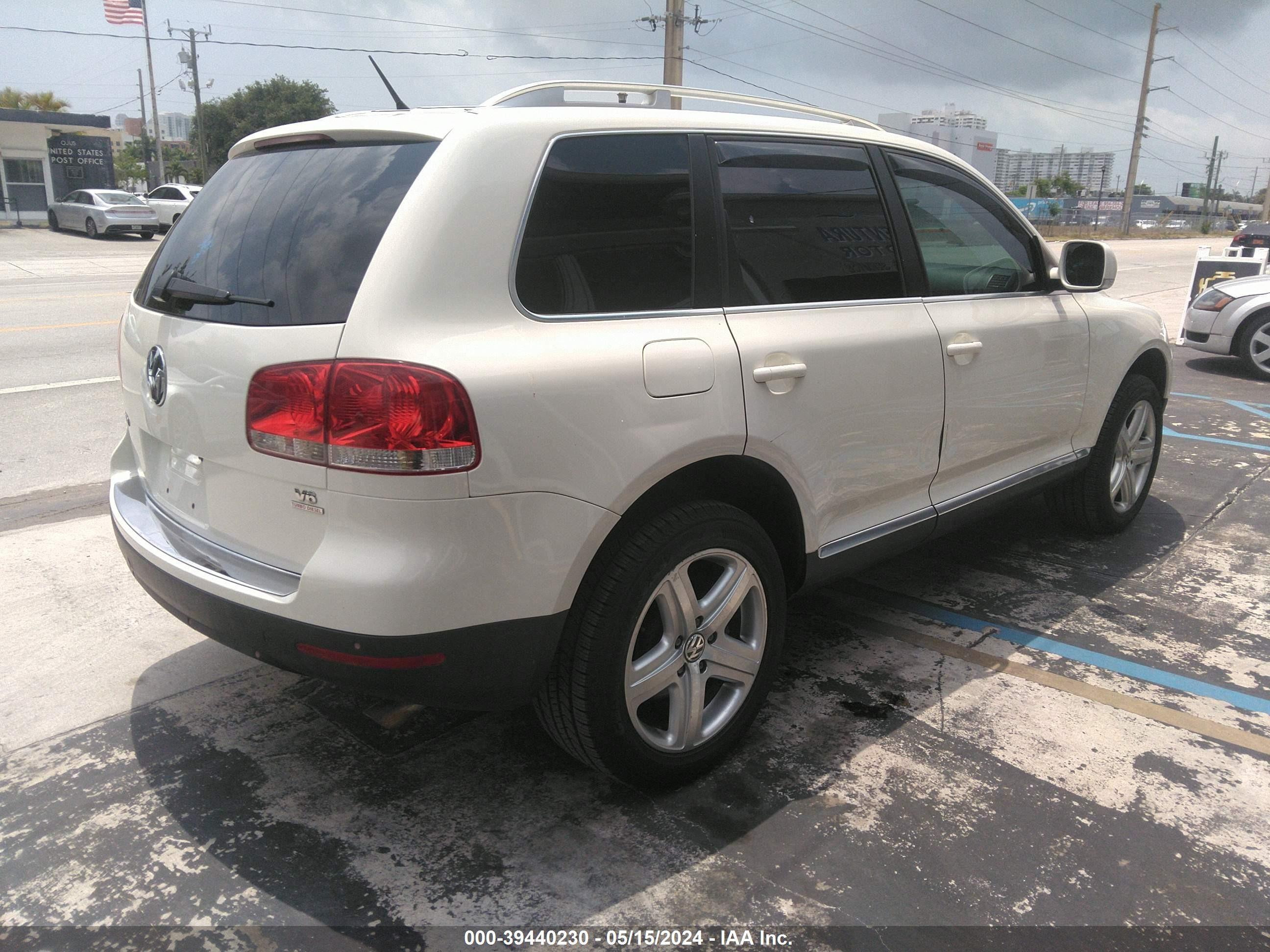 Photo 3 VIN: WVGZE77L67D057867 - VOLKSWAGEN TOUAREG 