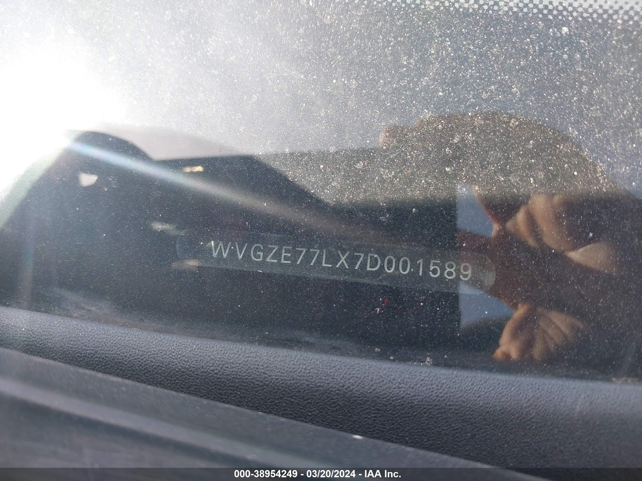 Photo 8 VIN: WVGZE77LX7D001589 - VOLKSWAGEN TOUAREG 